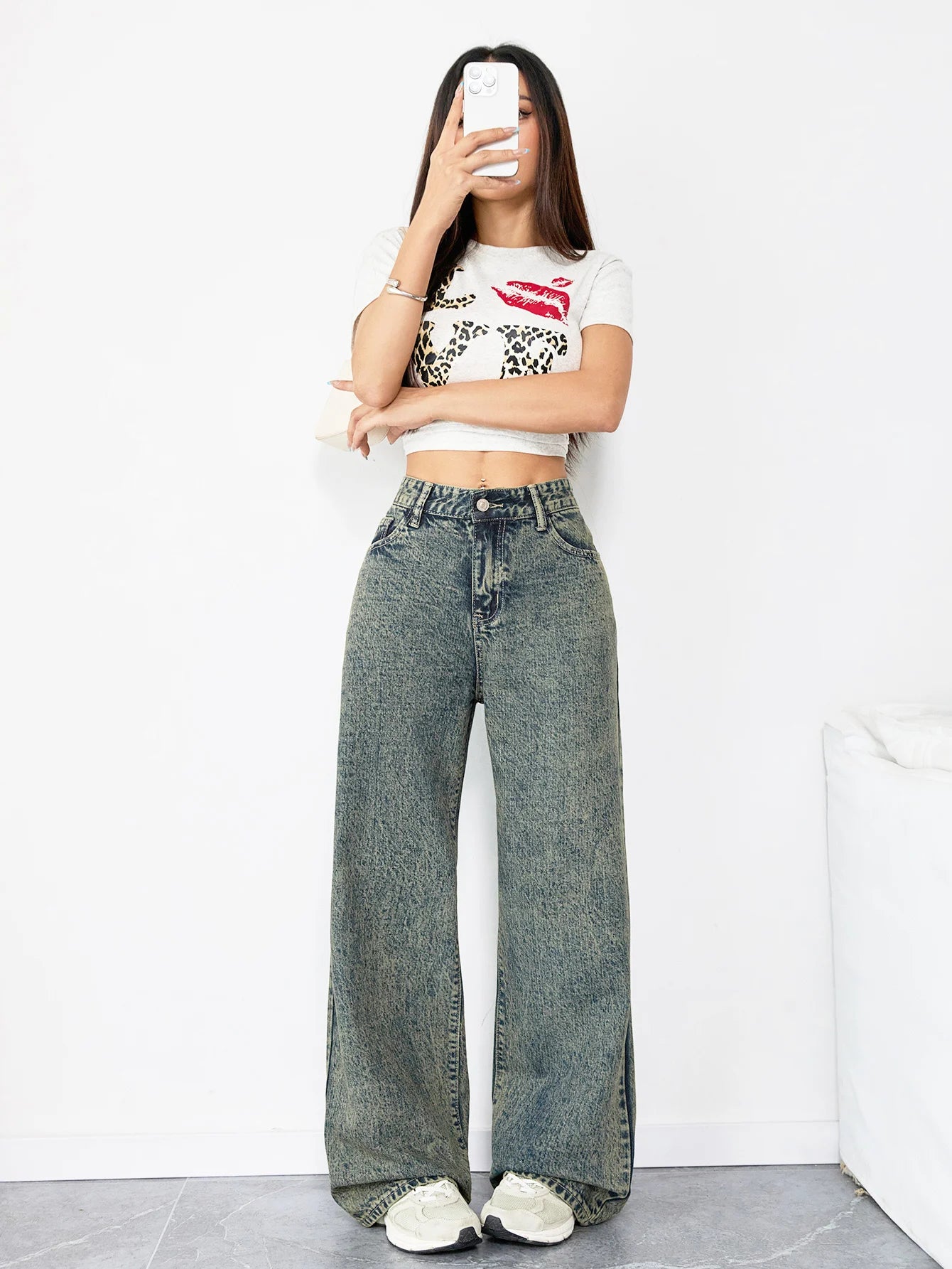 Chic Loose Fit Wide Leg Denim Jeans for Women High Waist Flattering Pants Vintage Style Baggy Jeans Streetwear Outfit